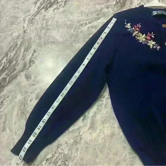 Moffat Woollens Sweater Womens Size M Vintage Floral Embroidery Navy Blue Preppy - Picture 5 of 9